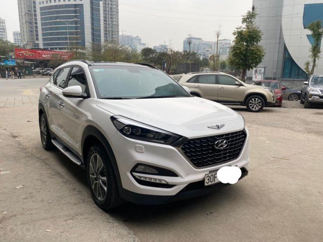 Bán xe Hyundai Tucson đời 2019, màu trắng, xe nhập số tự động0