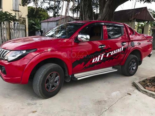 Cần bán gấp Mitsubishi Triton đời 2015, màu đỏ, nhập khẩu