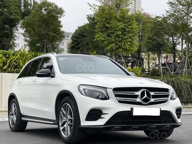 Bán ô tô Mercedes GLC 300 2016, màu trắng0