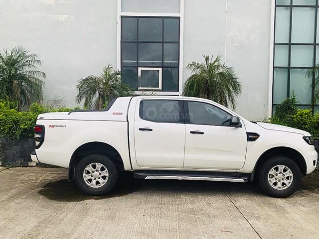 Cần bán gấp Ford Ranger 2016, màu trắng, nhập khẩu 