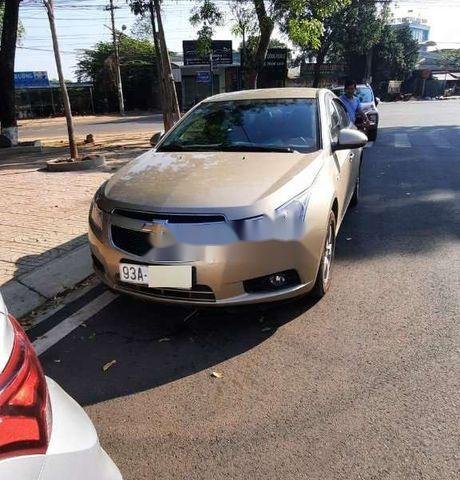 Cần bán gấp Chevrolet Cruze, vàng cát, sản xuất 2011, nhập khẩu, giá chỉ 300 triệu