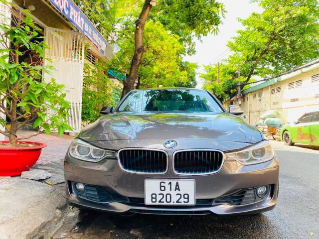 Bán BMW 3 Series 320i sản xuất 2013, màu nâu, xe nhập còn mới