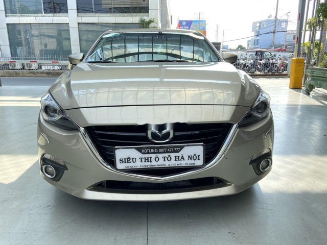 Cần bán Mazda 3 2.0 sản xuất 2015, giá thấp0