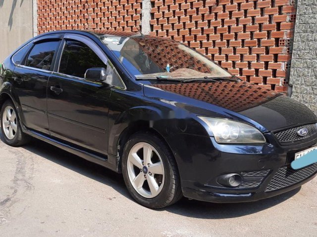 Bán xe Ford Focus năm 2007, màu đen, xe gia đình0