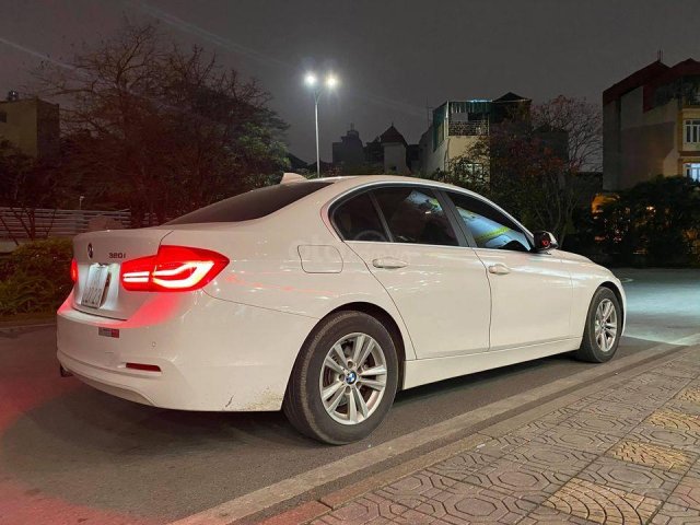 Bán ô tô BMW 320i LCI đời 2016, màu trắng0