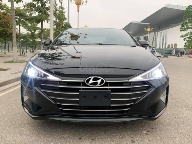 Bán Hyundai Elantra sản xuất năm 2019, màu đen