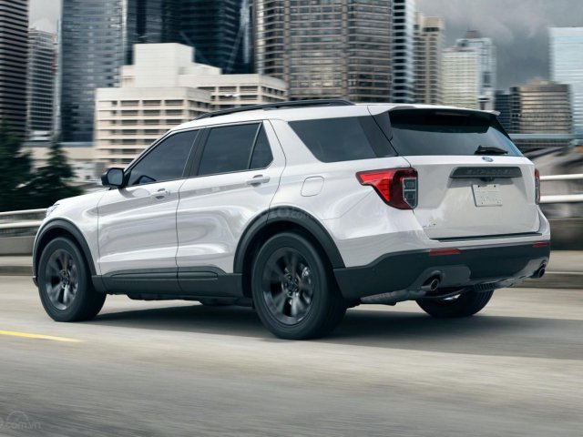 Ford Explorer 2021 màu trắng mới nhất, nhận cọc xe ngay trong tháng 3 để nhận ưu đãi