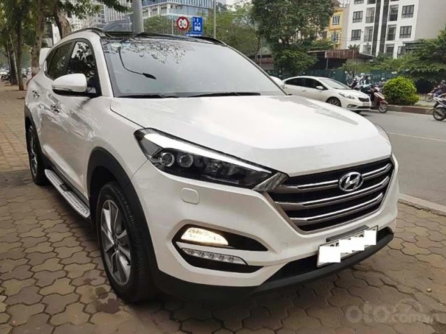 Bán Hyundai Tucson năm sản xuất 2017, màu trắng còn mới, 780 triệu