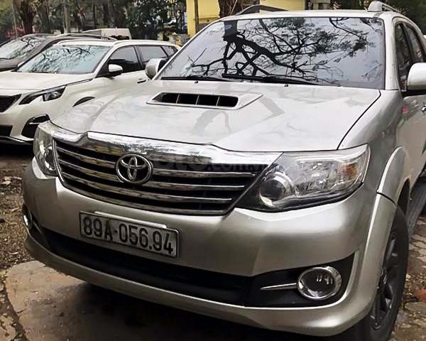 Xe Toyota Fortuner năm sản xuất 2015, màu bạc còn mới, 645 triệu