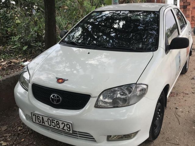 Cần bán xe Toyota Vios sản xuất 2007, màu trắng 