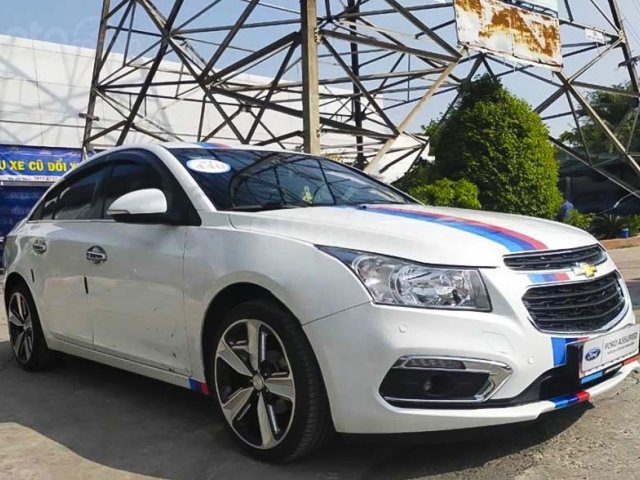 Cần bán Chevrolet Cruze năm sản xuất 2018, màu trắng còn mới, giá chỉ 389 triệu0