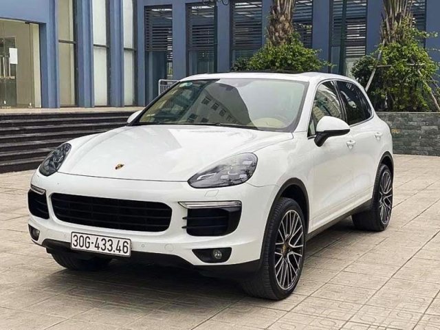 Cần bán xe Porsche Cayenne năm 2016, màu trắng, nhập khẩu còn mới