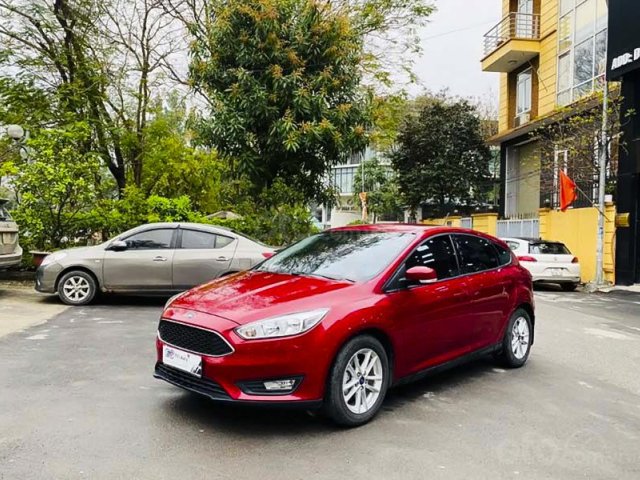 Xe Ford Focus 1.5 Trend sản xuất 2018, màu đỏ, nhập khẩu