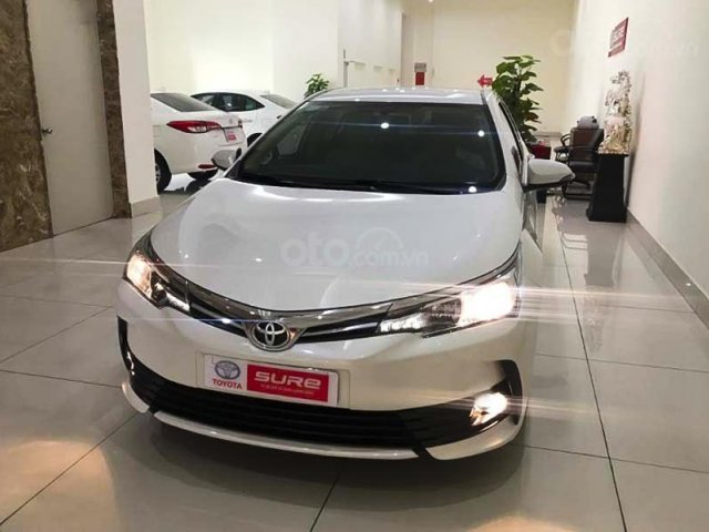 Bán Toyota Corolla Altis 1.8G năm sản xuất 2019, màu trắng