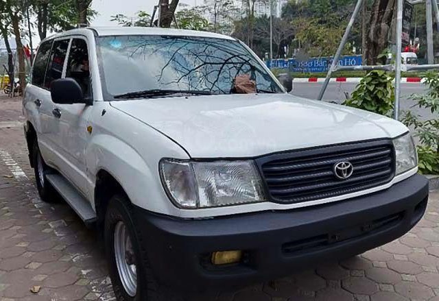 Bán ô tô Toyota Land Cruiser 4.5 MT năm 1999, màu trắng, nhập khẩu