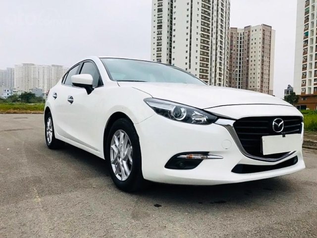 Bán xe Mazda 3 sản xuất 2018, màu trắng