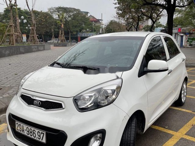 Cần bán xe Kia Picanto sản xuất 2013 còn mới giá cạnh tranh0