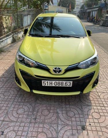 Cần bán lại xe Toyota Yaris 1.5 AT năm sản xuất 2019, màu vàng, giá 645tr