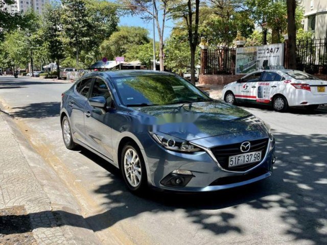 Cần bán gấp Mazda 3 năm sản xuất 2015, xe nhập còn mới0