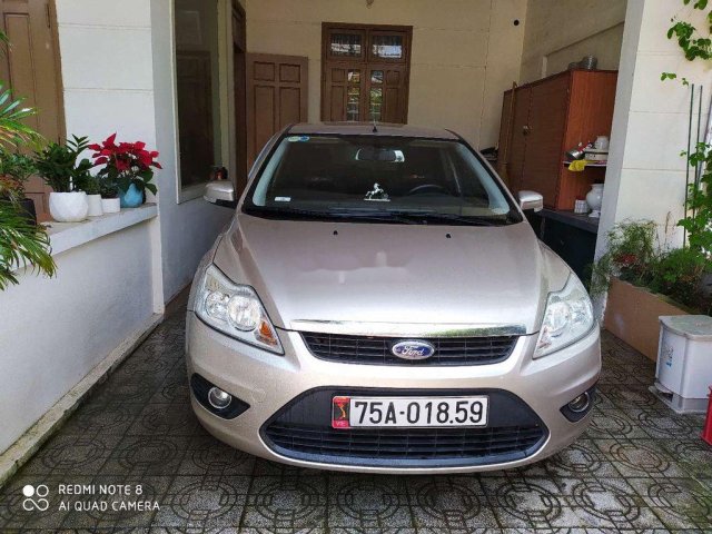 Cần bán lại xe Ford Focus sản xuất 2012 còn mới