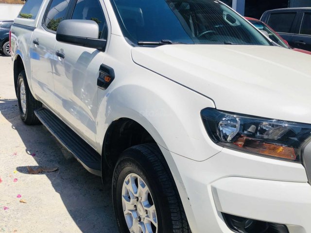 Cần bán xe Ford Ranger năm 2017, màu trắng, nhập khẩu nguyên chiếc, giá tốt 545 triệu đồng