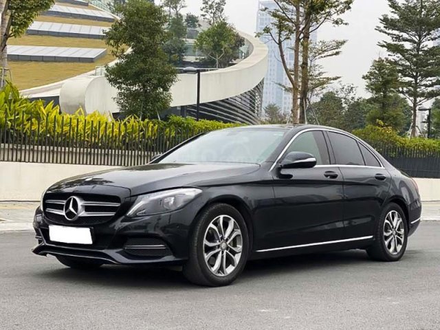Cần bán lại xe Mercedes C200 đời 2015, màu đen