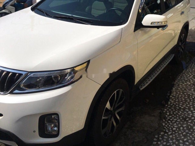 Bán Kia Sorento năm sản xuất 2019, màu trắng số tự động, 789tr0