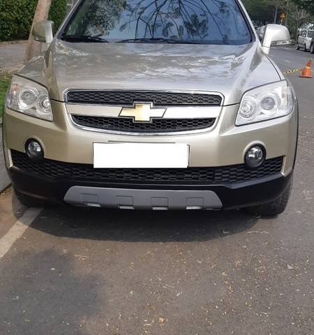 Xe Chevrolet Captiva năm 2007, màu vàng số tự động