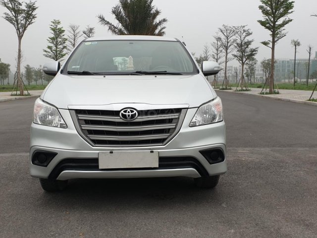 Xe Toyota Innova 2.0E năm 2016