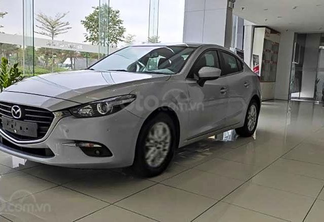 Cần bán lại xe Mazda 3 năm sản xuất 2018, màu bạc còn mới giá cạnh tranh