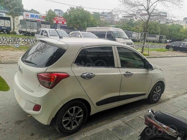 Cần bán lại xe Hyundai Grand i10 đời 2014, màu trắng