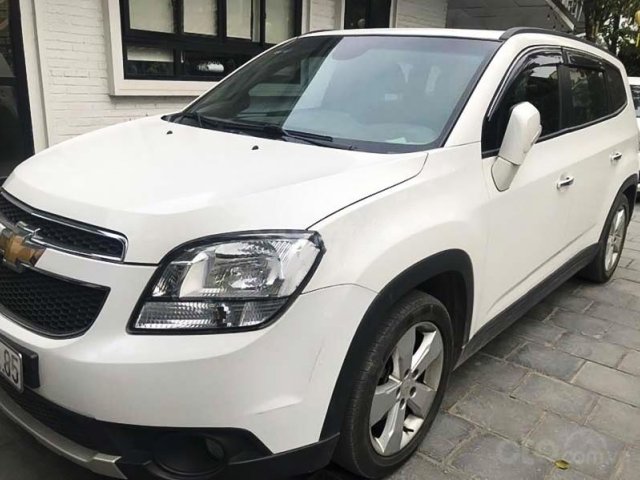 Xe Chevrolet Orlando LTZ 2.0AT sản xuất năm 2015, màu trắng