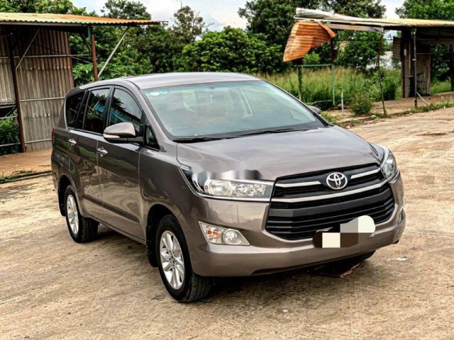 Cần bán xe Toyota Innova năm sản xuất 2016 còn mới, 525 triệu