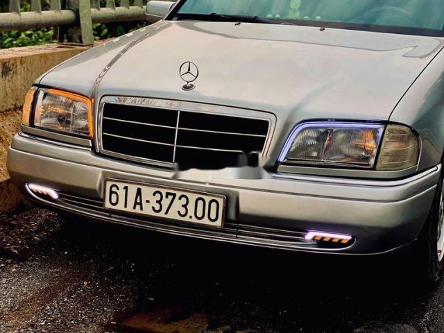 Bán Mercedes C class sản xuất năm 1998, xe nhập còn mới, 150 triệu