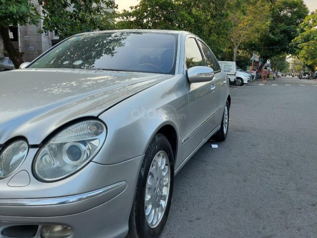 Lên đời xe cần bán Mercedes E240 đời 2004