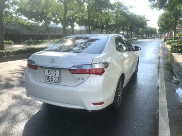 Cần bán xe Toyota Corolla Altis sản xuất 2019, màu trắng0