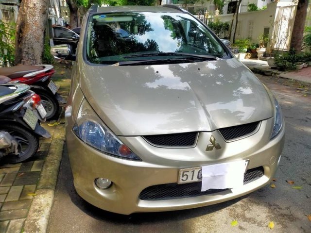 Bán ô tô Mitsubishi Grandis năm sản xuất 2009, xe nhập còn mới, 360tr