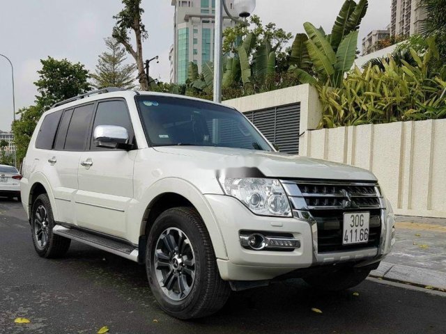 Cần bán gấp Mitsubishi Pajero sản xuất 2014, xe nhập còn mới0