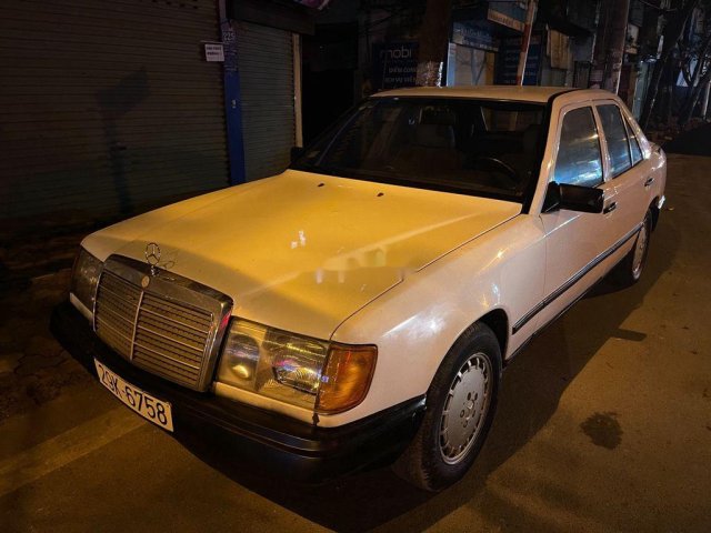 Bán Mercedes E class sản xuất năm 1989, màu trắng, xe nhập0