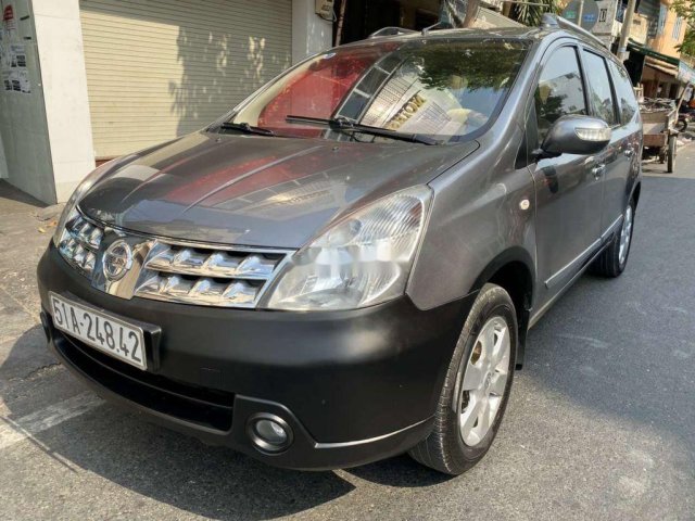 Bán Nissan Grand livina sản xuất 2011 còn mới, giá 265tr0