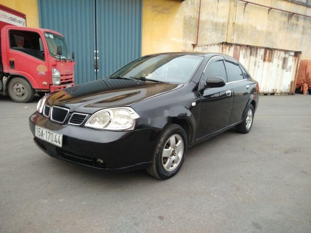 Cần bán lại xe Daewoo Lacetti sản xuất 2005 còn mới0