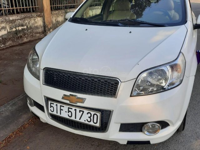 Bán Chevrolet Aveo năm sản xuất 2015 xe gia đình0