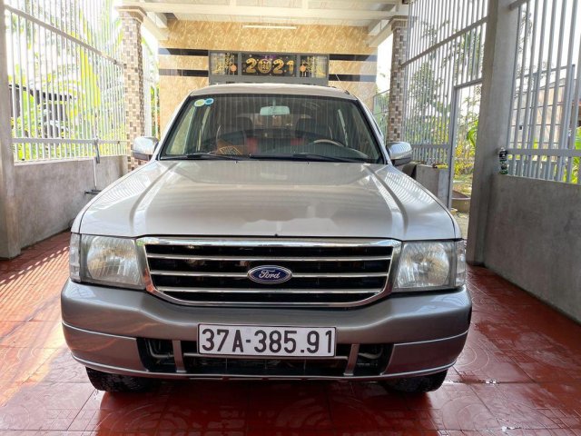 Cần bán Ford Everest đời 2006, màu bạc, nhập khẩu, 195tr