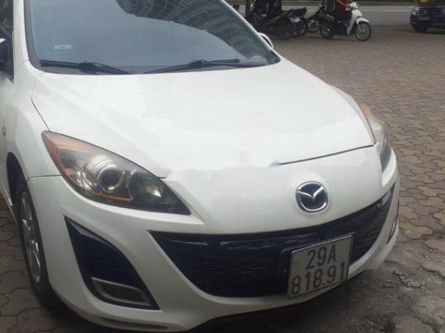 Bán Mazda 3 đời 2009, màu trắng, nhập khẩu