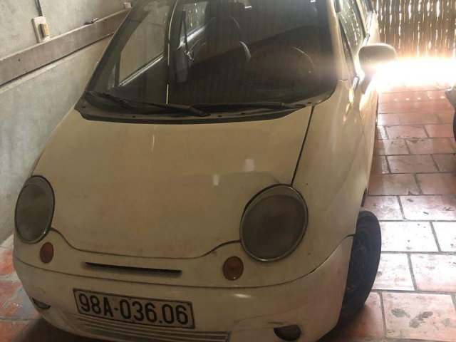 Cần bán lại xe Daewoo Matiz đời 2004, màu trắng, xe nhập