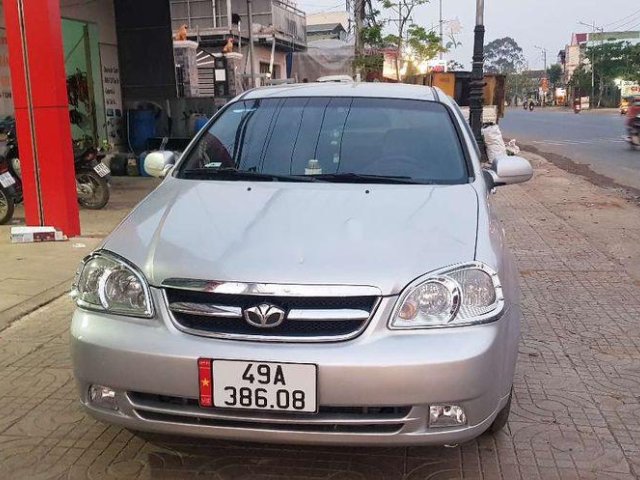 Cần bán Daewoo Lacetti sản xuất năm 2009, màu bạc0