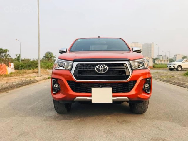 Xe mới thế này không mua xe nào các bác - Hilux 2019 full kịch