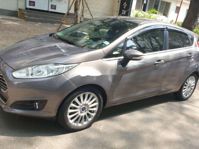 Bán Ford Fiesta năm sản xuất 2016, giá 410tr