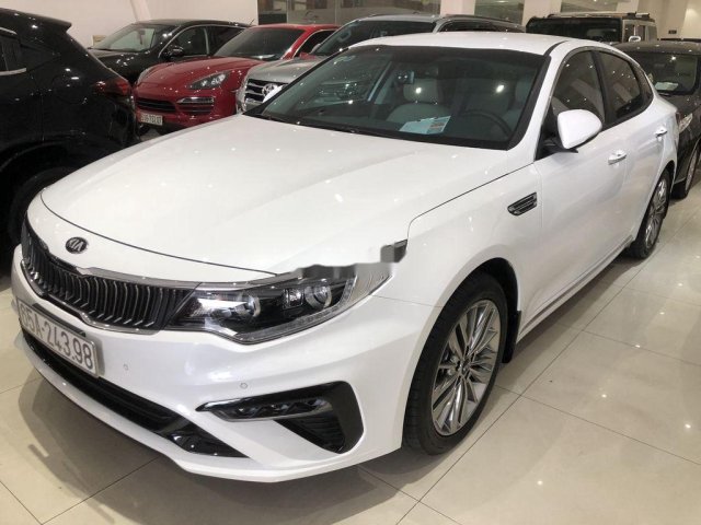 Cần bán gấp Kia Optima năm sản xuất 2020