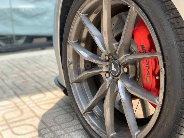 Cần bán lại chiếc xe sang Mercedes C63s AMG đời 2015